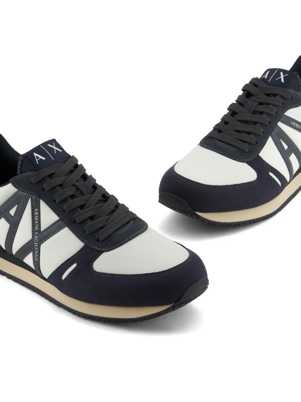 Armani Exchange Logo-Patch Sneakers